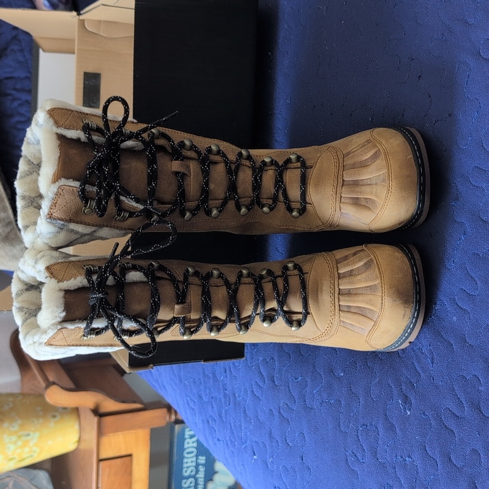 Women's Sorel Whistler Tall winter boots sz 9.5